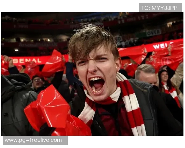 英超焦点战热刺与阿森纳激战成平引发争议判罚引全场沸腾