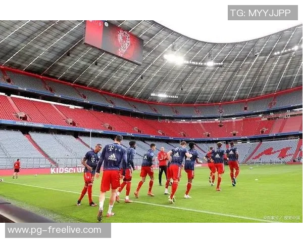 中超精彩对决：拜仁狂胜里昂五球大捷战术解析与绝杀瞬间回顾