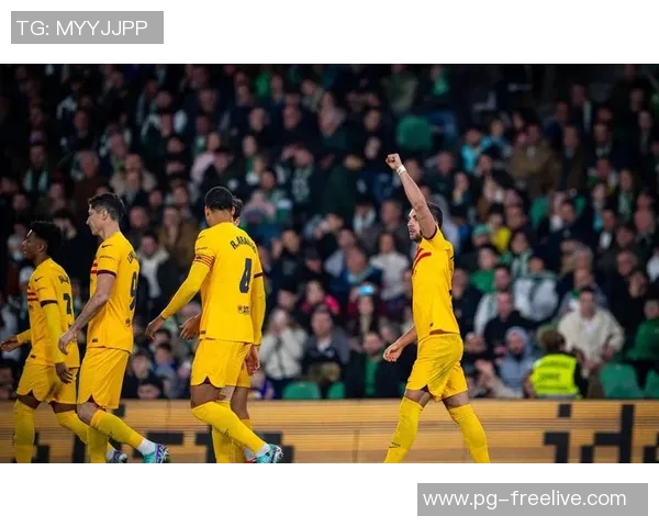 巴萨与利物浦友谊赛精彩回顾四个进球瞬间引发全场热烈欢呼