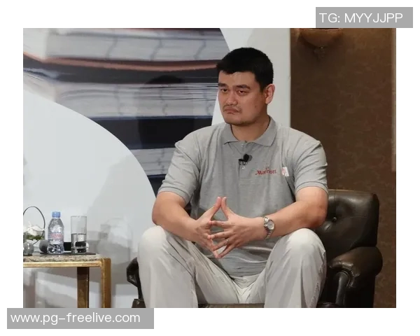 姚明经典系列：从篮球巨星到文化使者的传奇人生与影响力探讨