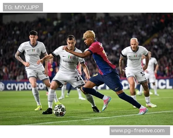 巴萨与国米友谊赛激战三球神扑瞬间点燃全场热情赛后精彩点评