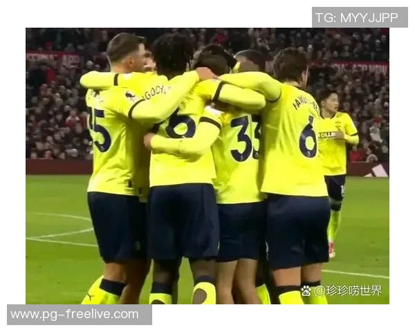 英超激战:尤文图斯大胜巴萨六比二乌龙球成比赛转折点解析 英超激战:尤文图斯大胜巴萨六比二乌龙球成比赛转折点解析