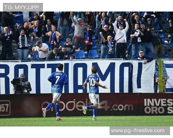 世界杯惊现冷门皇马与尤文图斯激战成平局红牌事件引发全场热议