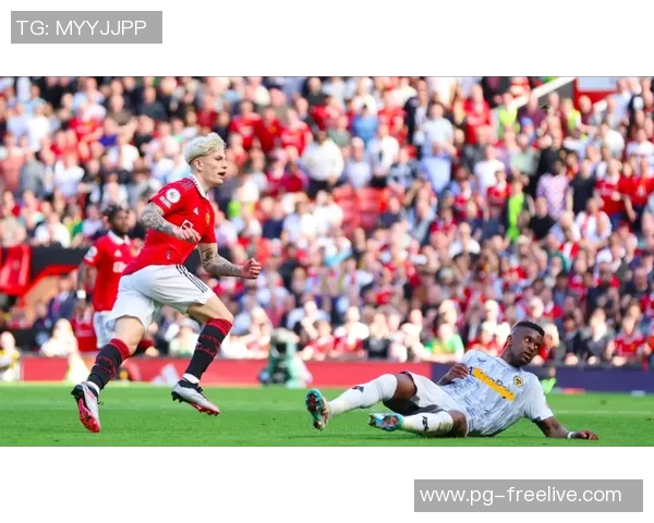 本菲卡惊险战胜曼联点球大战成全场焦点引爆激情