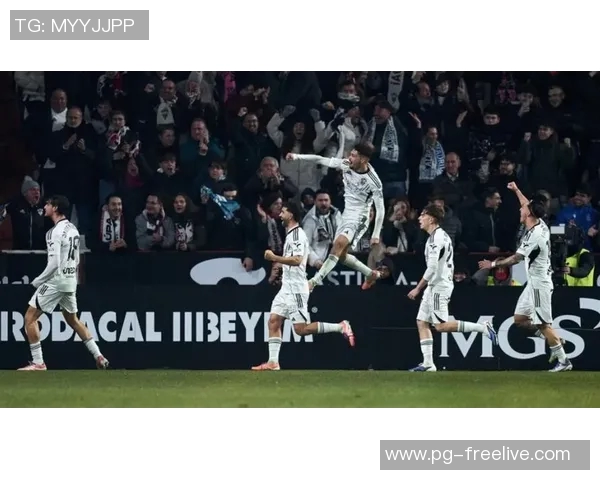 足总杯精彩对决里昂大胜皇马补时进球引爆全场回顾十大精彩瞬间